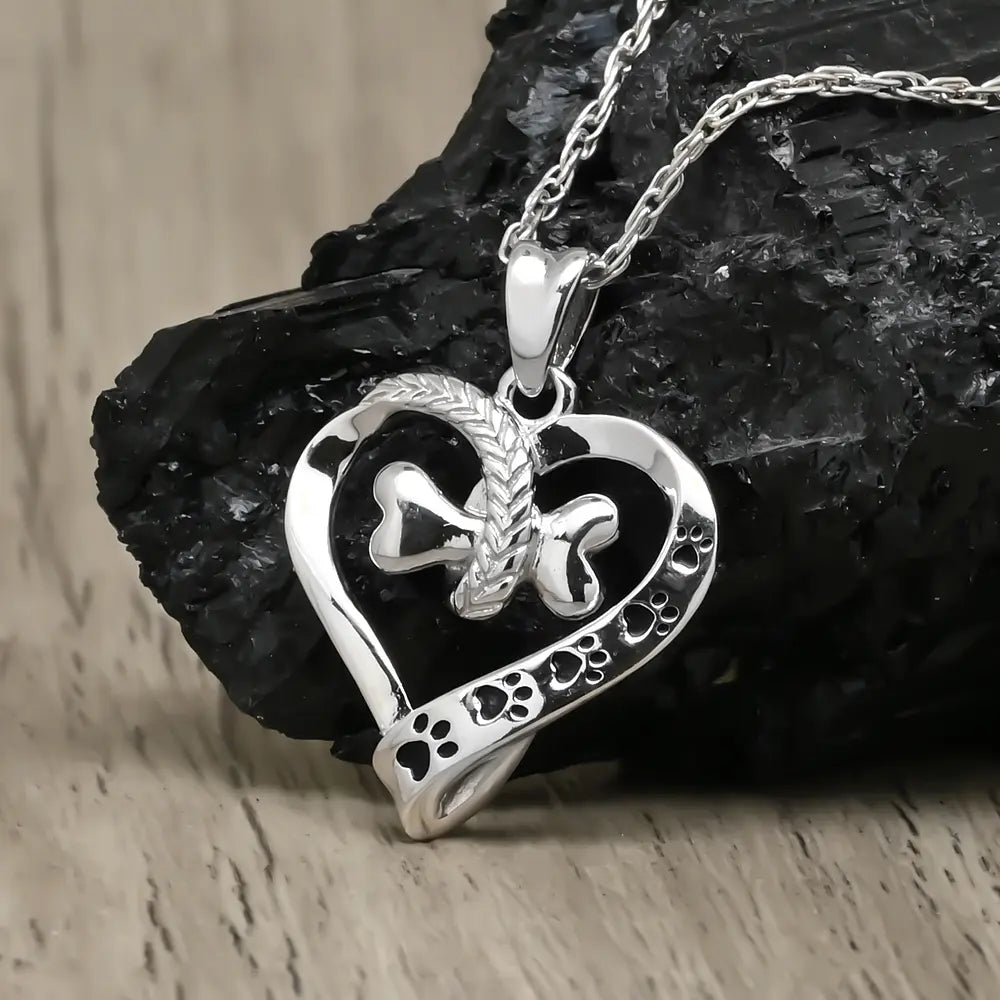 Colgante corazón con forma de huella de perro en plata fina 925 #F13