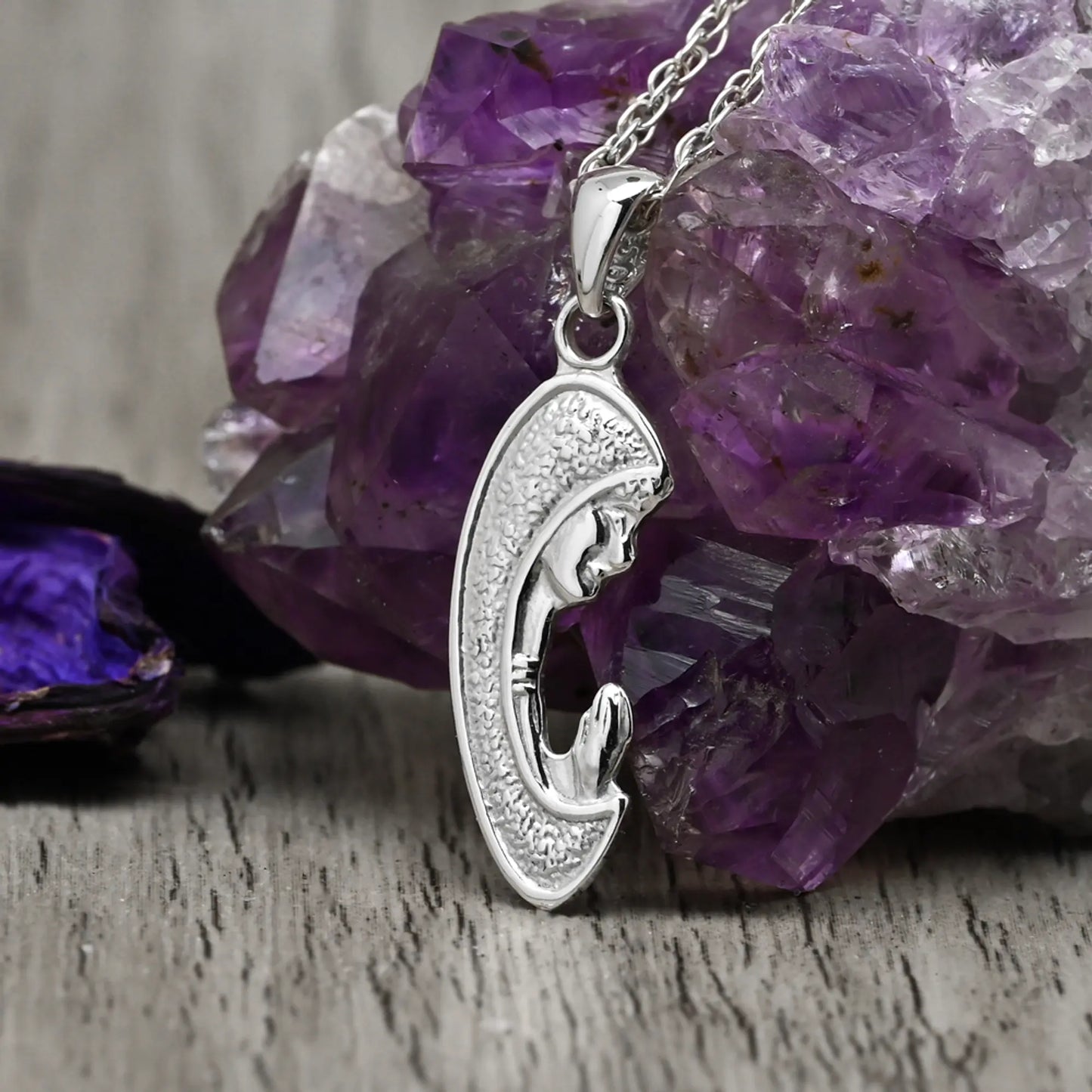 Colgante virgen niña en plata 950