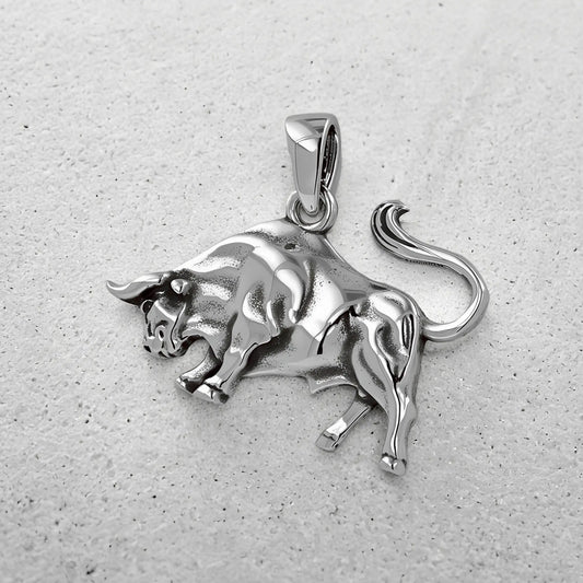 Colgante toro en plata 950