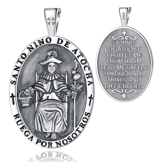 Colgante santo niño de atocha en plata fina 950
